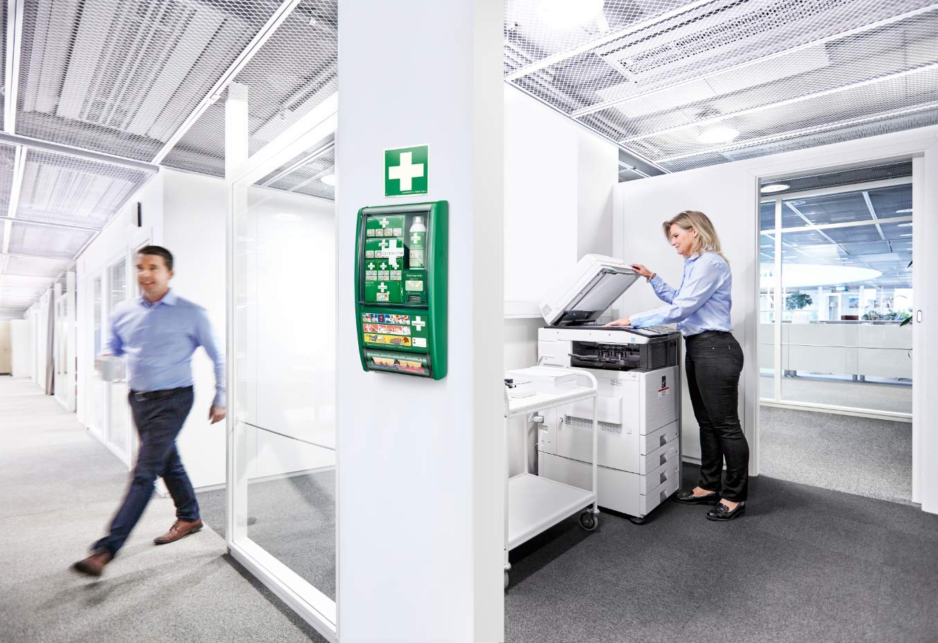 cederroth-first-aid-station-erste-hilfe-station-f-r-verletzungen image 5